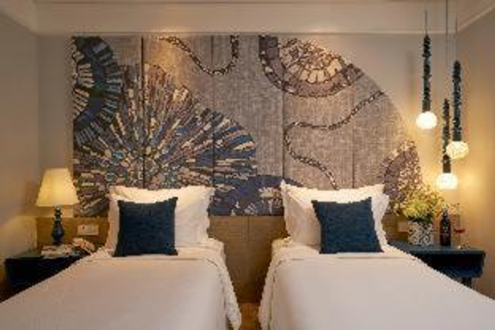Sofiana My Khe Hotel & Spa - Rooftop Pool Bar - Free Craft Beer and 20 minute Spa per Room