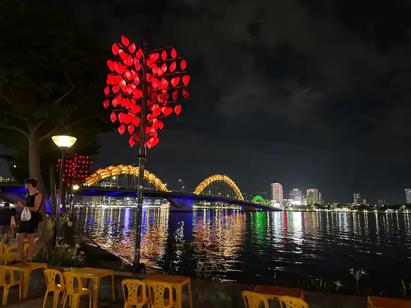 Cầu Tình Yêu - Love Pier - ảnh 3