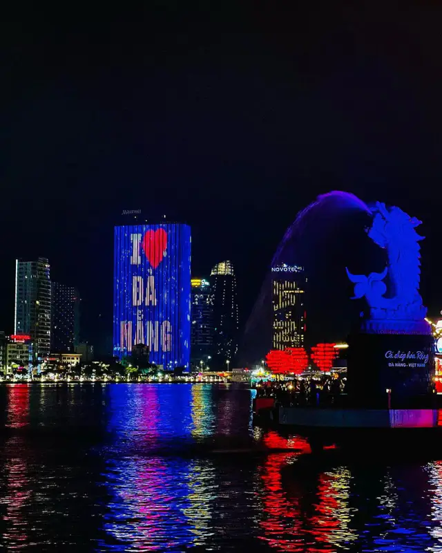 Cầu Tình Yêu - Love Pier - ảnh 6