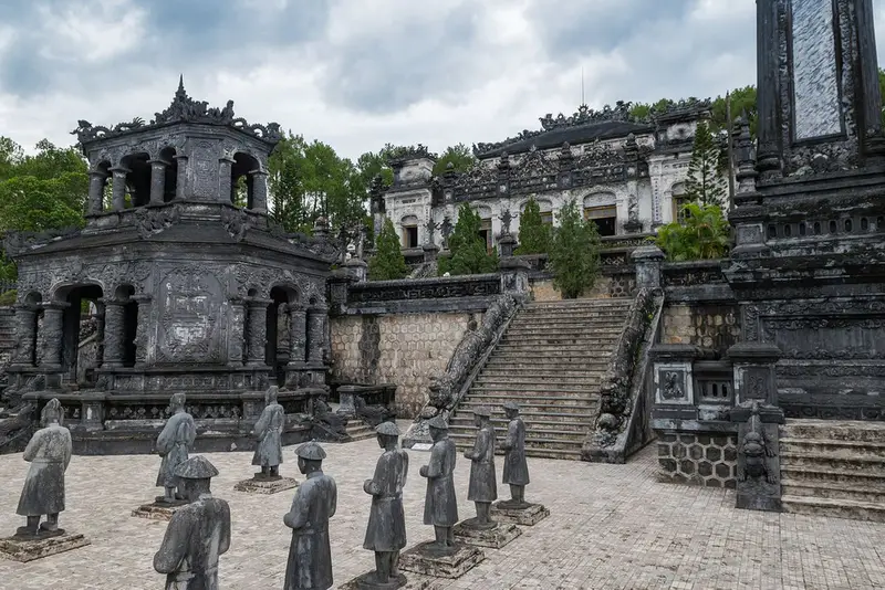 Lăng Khải Định - ảnh 4