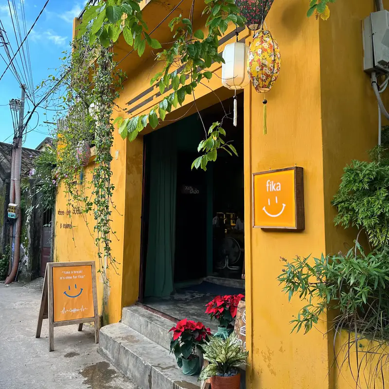 Fika Cafe - Western breakfast brunch cakes and books - ảnh 5