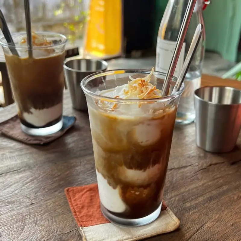 Fika Cafe - Western breakfast brunch cakes and books - ảnh 3