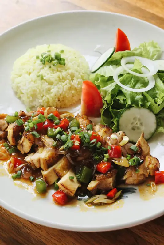 Nhan's Kitchen Restaurant - ảnh 3