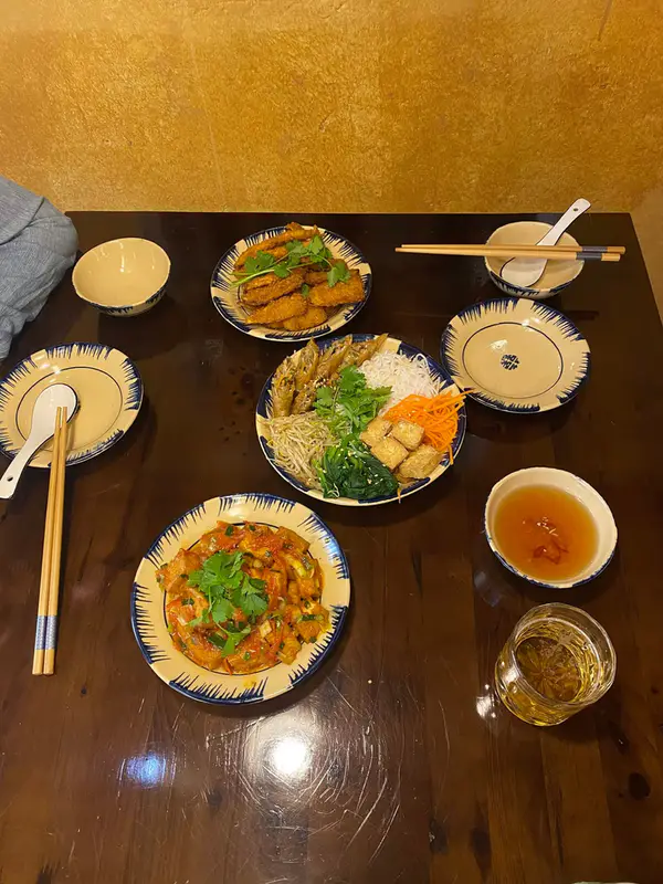 ToTo-Chan Restaurant & Vegetarian Options - ảnh 2