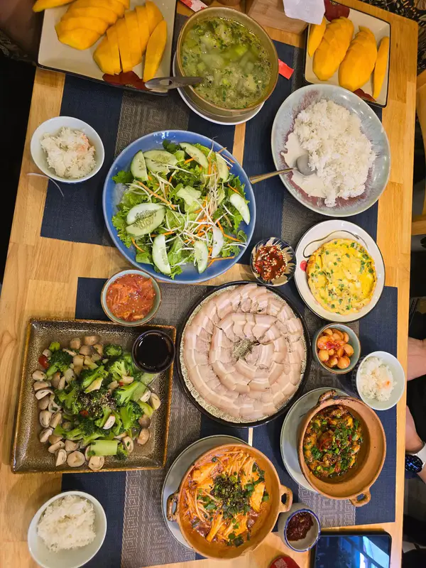 Nhà Hàng QQ Hoi An - ảnh 8