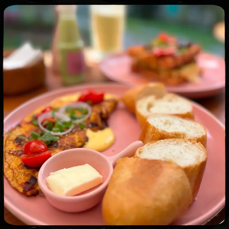 YESH! Tribe | Café, Breakfast, Lunch - ảnh 7