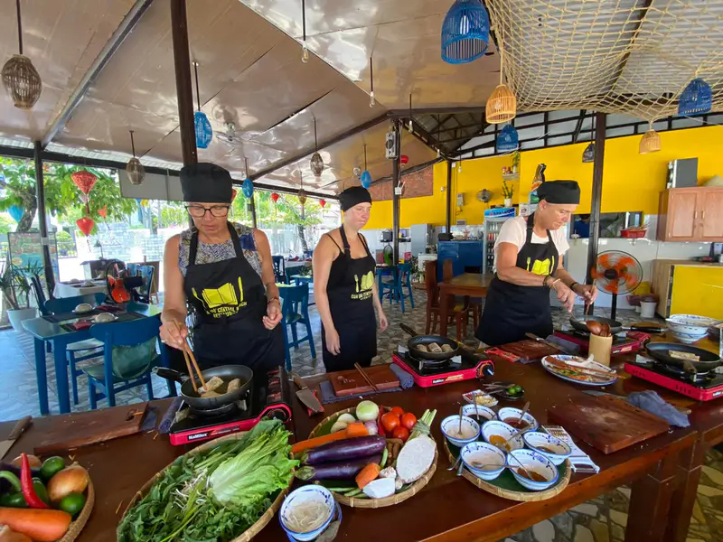 Cua Dai Central Restaurant & Cooking Class - ảnh 5