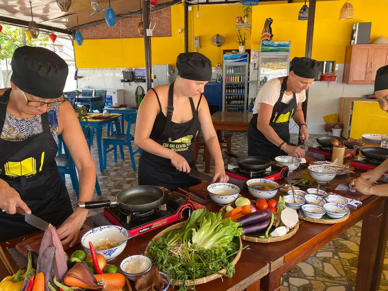 Cua Dai Central Restaurant & Cooking Class - ảnh 6