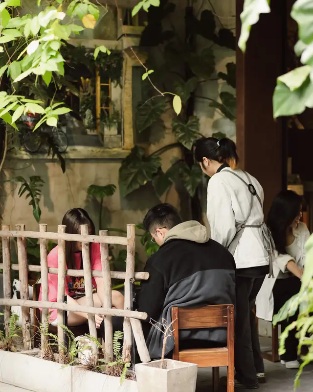 The Third House - ảnh 5