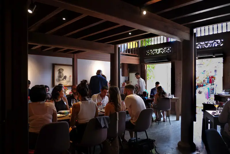 Lim Dining Room - ảnh 3