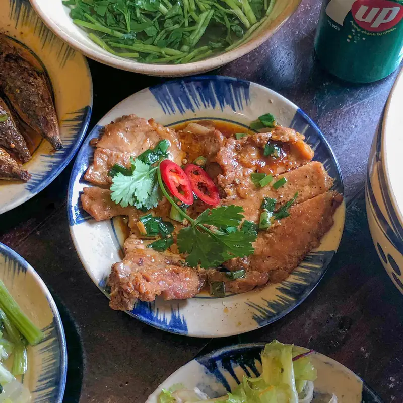 Tiệm Cơm Gánh ( Tiệm Cơm Trưa Đà Lạt ) - ảnh 2