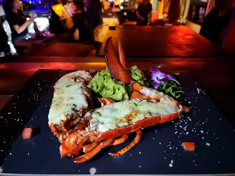 The Hoianian- Wine bar & restaurant - ảnh 4