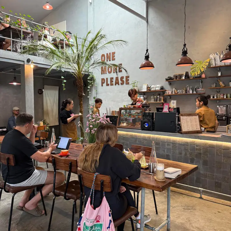 The Hideout café - ảnh 3