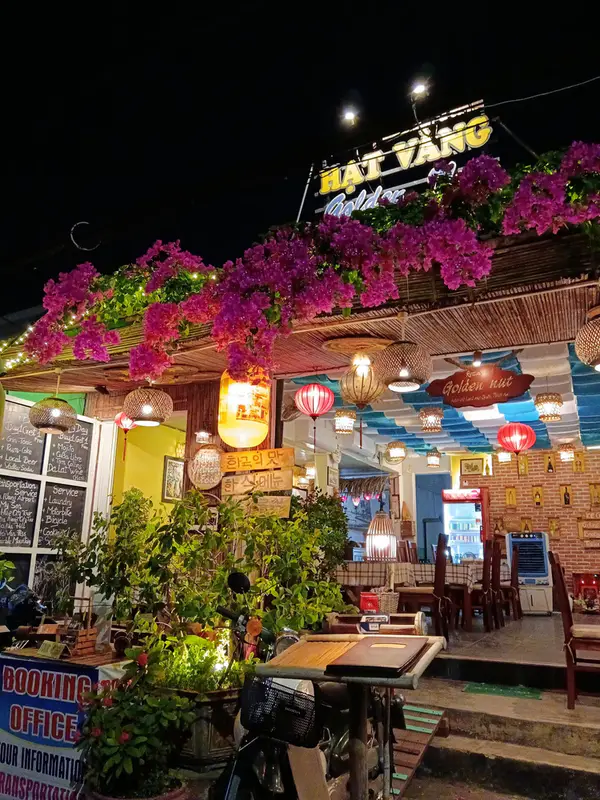 Golden Nut Hoi An restaurant - ảnh 5