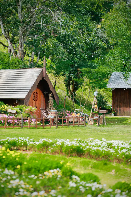 Ríu Rít cà phê bên suối - ảnh 4
