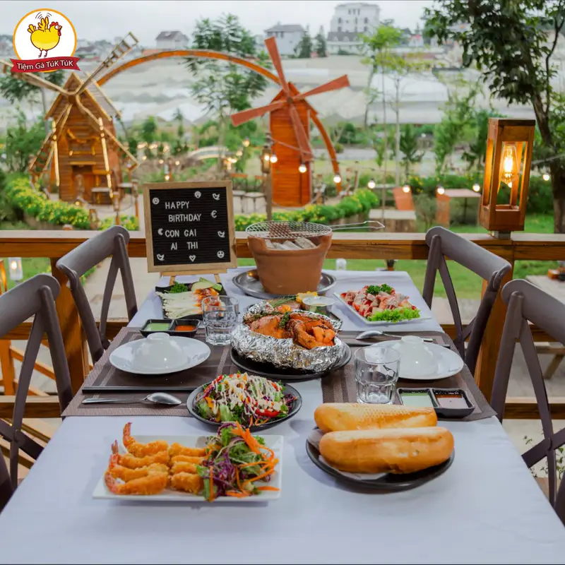 Tiệm gà Túk Túk - ảnh 2