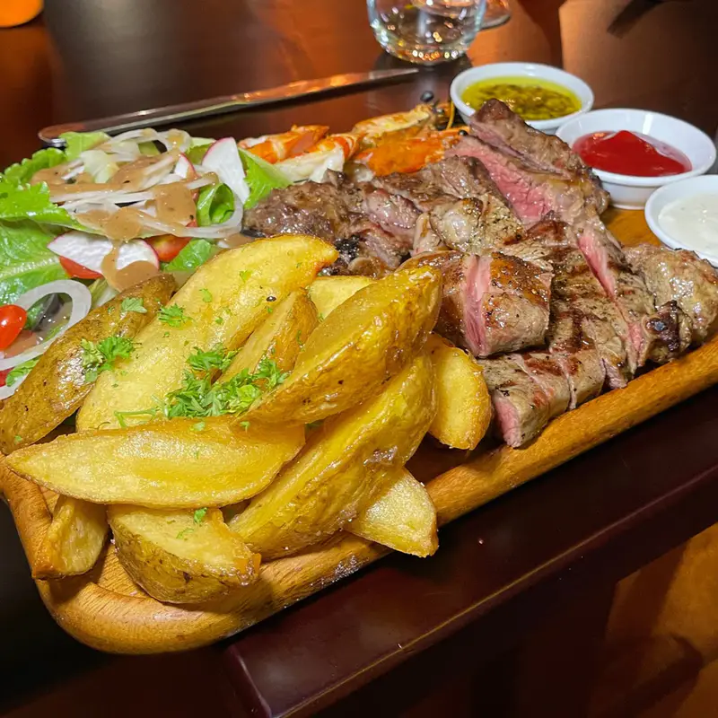 Hoi An Steakhouse Riverside - ảnh 8