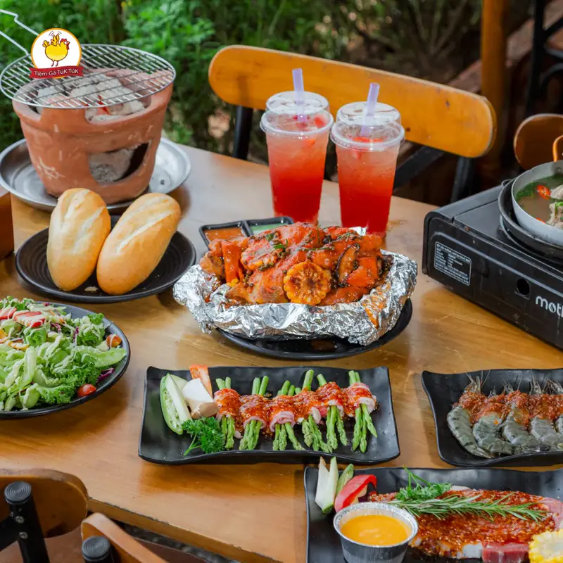 Tiệm gà Túk Túk - ảnh 6