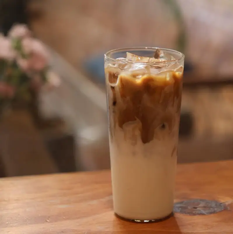 The Hideout café - ảnh 8