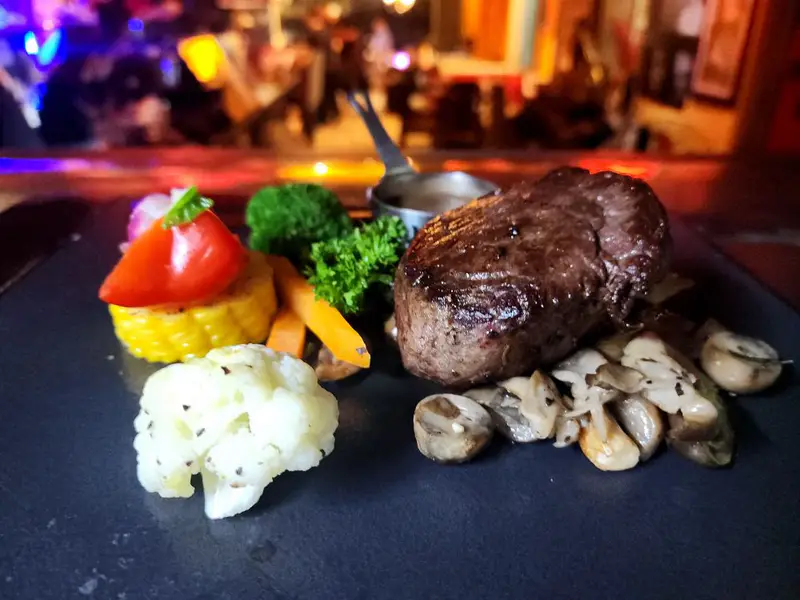 The Hoianian- Wine bar & restaurant - ảnh 7