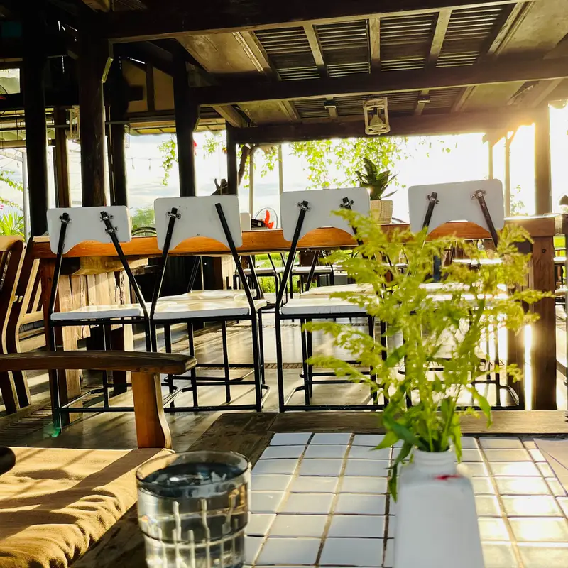 Roving Chillhouse-restaurant & sunsetbar - ảnh 7