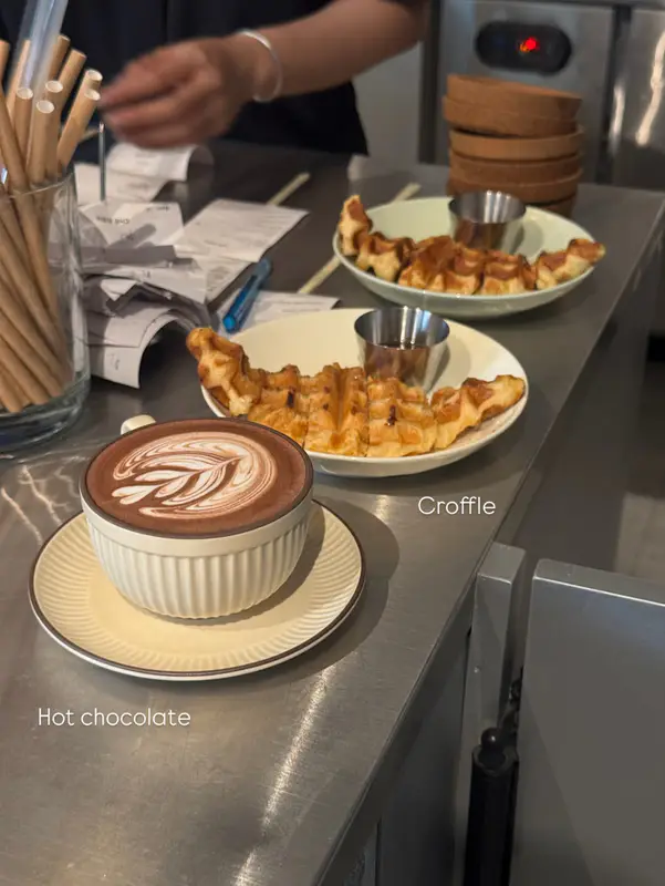 Sol Coffee & Desserts - ảnh 8
