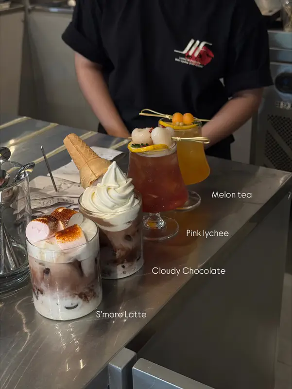 Sol Coffee & Desserts - ảnh 5