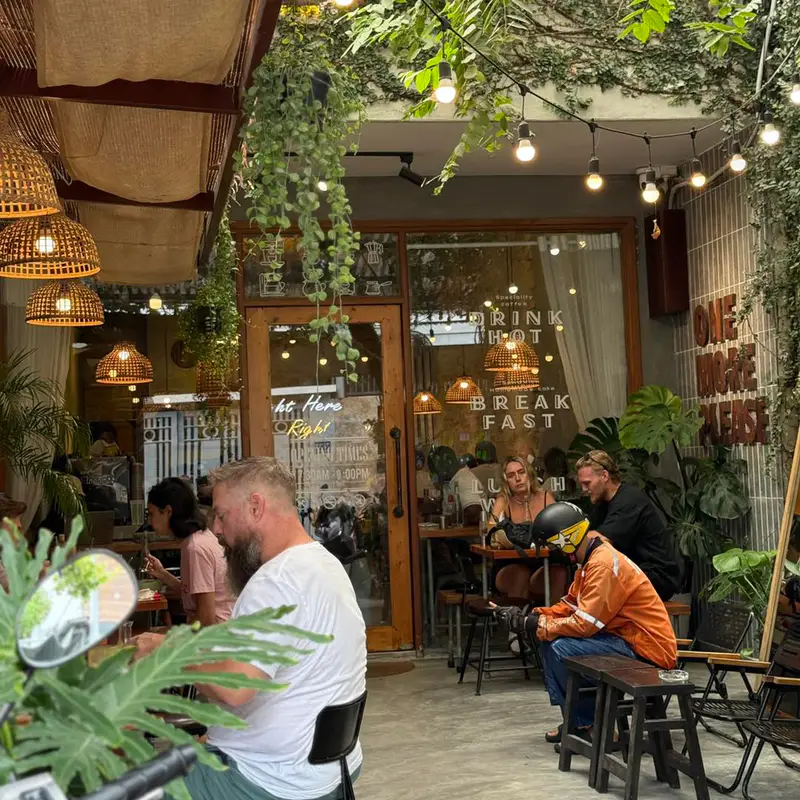 The Hideout café - ảnh 10