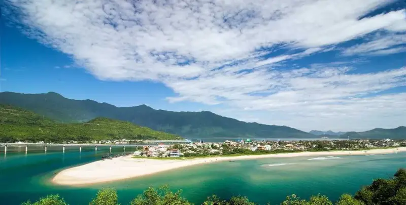 Bãi biển Lăng Cô - ảnh 4