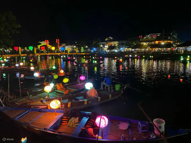 Bến thuyền thả hoa đăng trên sông Hoài - ảnh 6