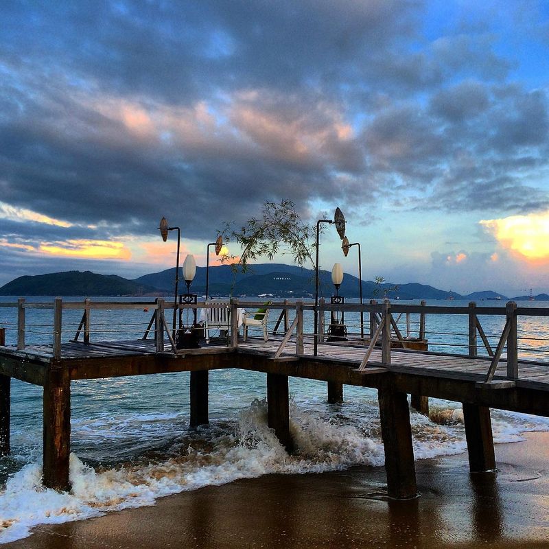 Bãi biển trung tâm Nha Trang - ảnh 6