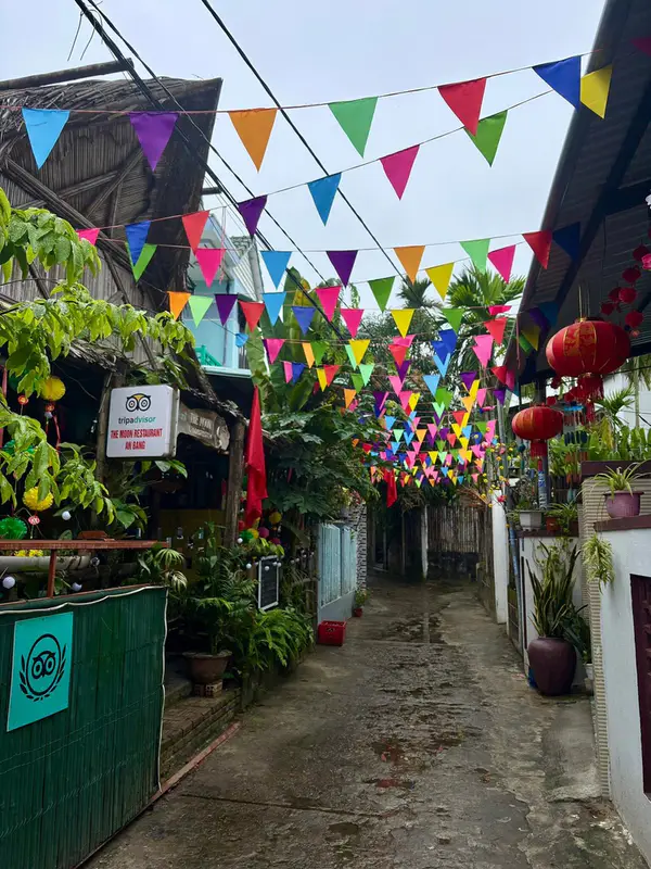 The Moon Restaurant An Bang - ảnh 8