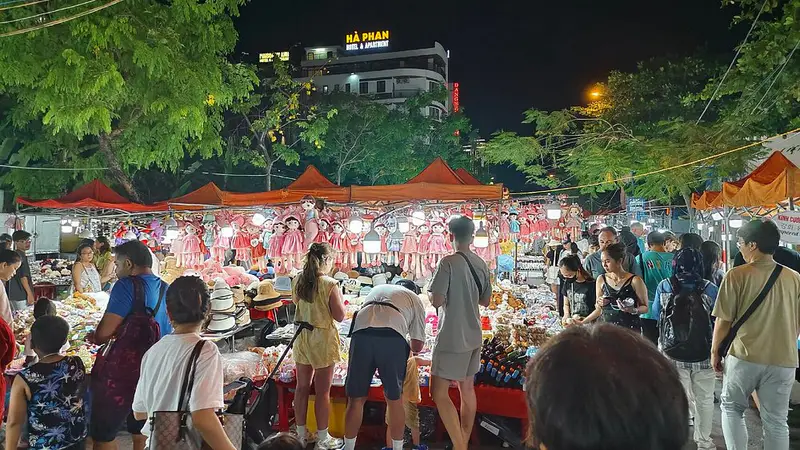 Chợ Đêm Sơn Trà/Son Tra Night Market - ảnh 7