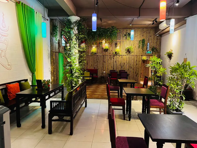 Shamballa Vegetarian, Greenhouse & Rooftop Bar - Da Nang - ảnh 5