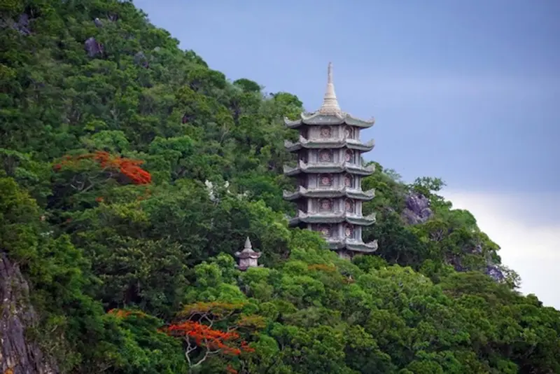 Chùa Non Nước - ảnh 2