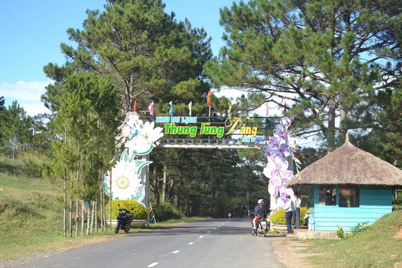 Thung lũng vàng - ảnh 2