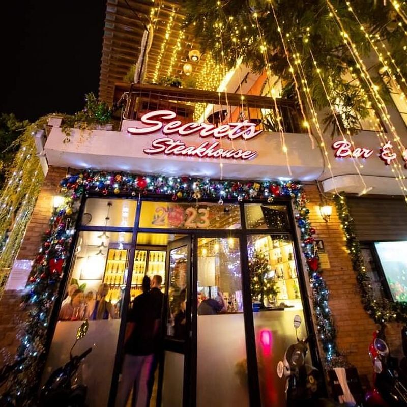Secrets Bar & Grill Nha Trang - ảnh 4