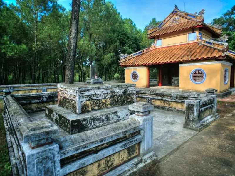 Lăng Hoàng đế Gia Long - ảnh 3