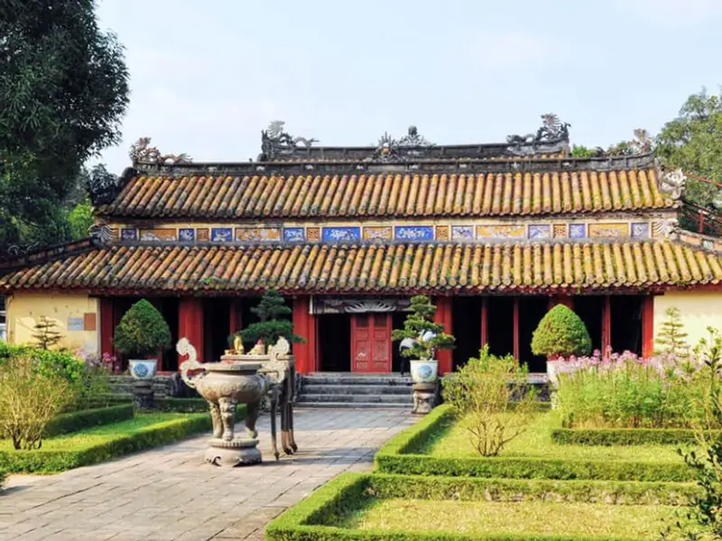 Lăng Hoàng đế Gia Long - ảnh 4