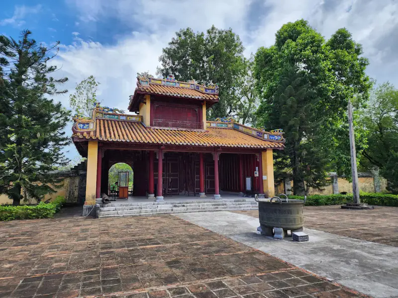 Tư Lăng - Lăng mộ vua Đồng Khánh - ảnh 7