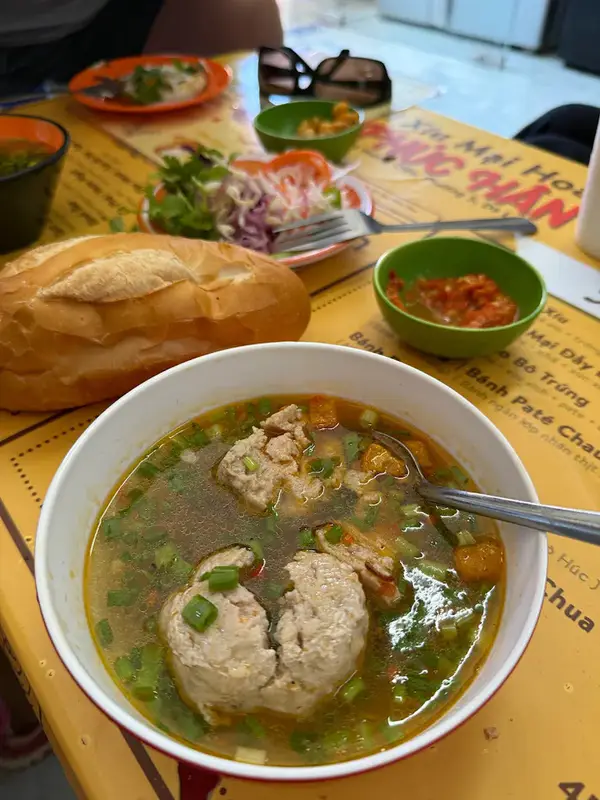 Bánh Mì Xíu Mại Phúc Hân - Hoàng Diệu - ảnh 3