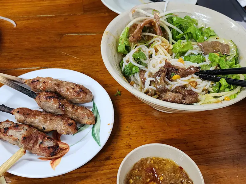Bún Thịt Nướng Phú Hồng - ảnh 2