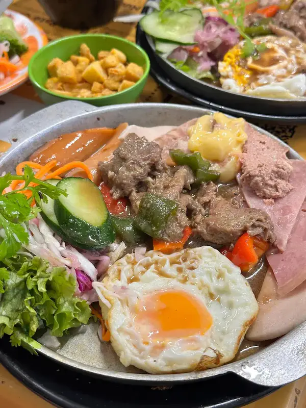 Bánh Mì Xíu Mại Phúc Hân - Hoàng Diệu - ảnh 2