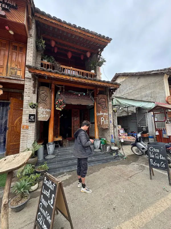Ethnic House lounge bar, hostel & restaurant - ảnh 5