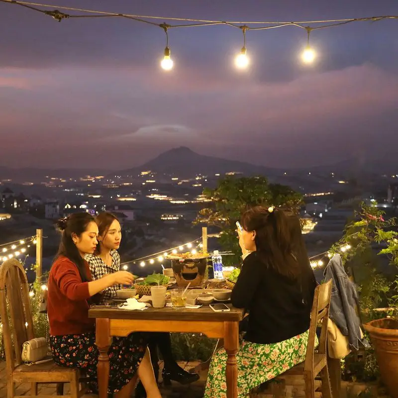 Nhà hàng Túi Mơ To Garden Restaurant - ảnh 5