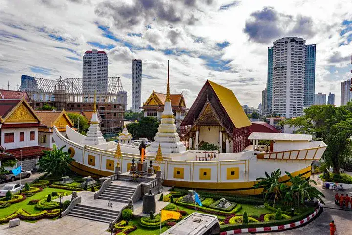 Chùa thuyền Wat Yannawa, Phra Aram Luang - ảnh 6