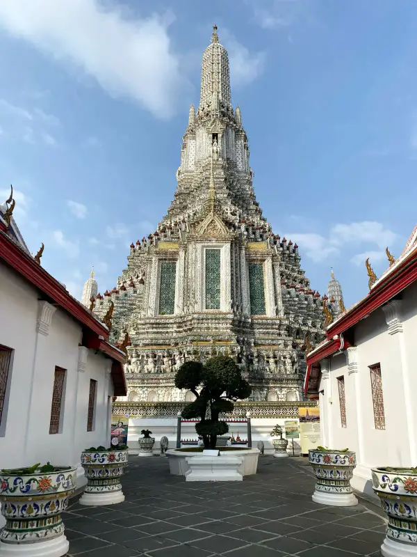 Chùa Wat Arun (Chùa Bình Minh) - ảnh 4