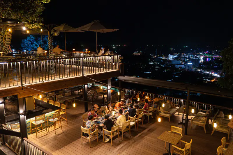 Chuồn Chuồn Bistro & Bar - ảnh 3