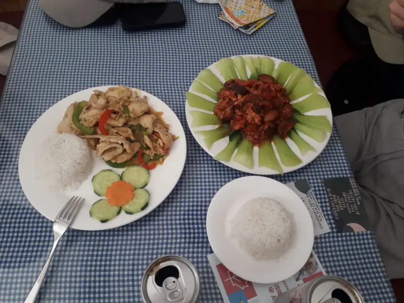 Cafe on Thu Wheels and Restaurant - ảnh 3