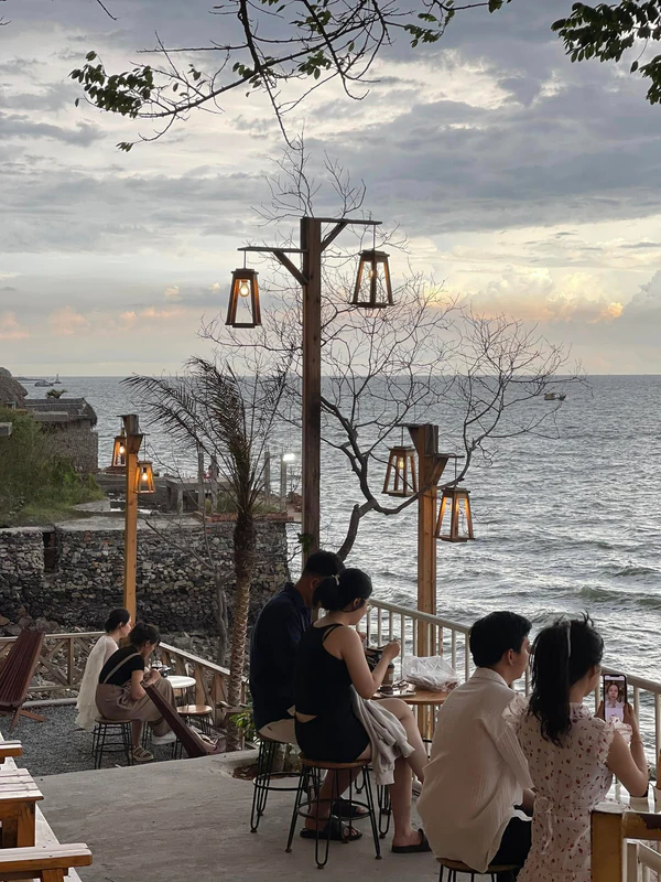 OASIS SEA Coffee & Tea - ảnh 5